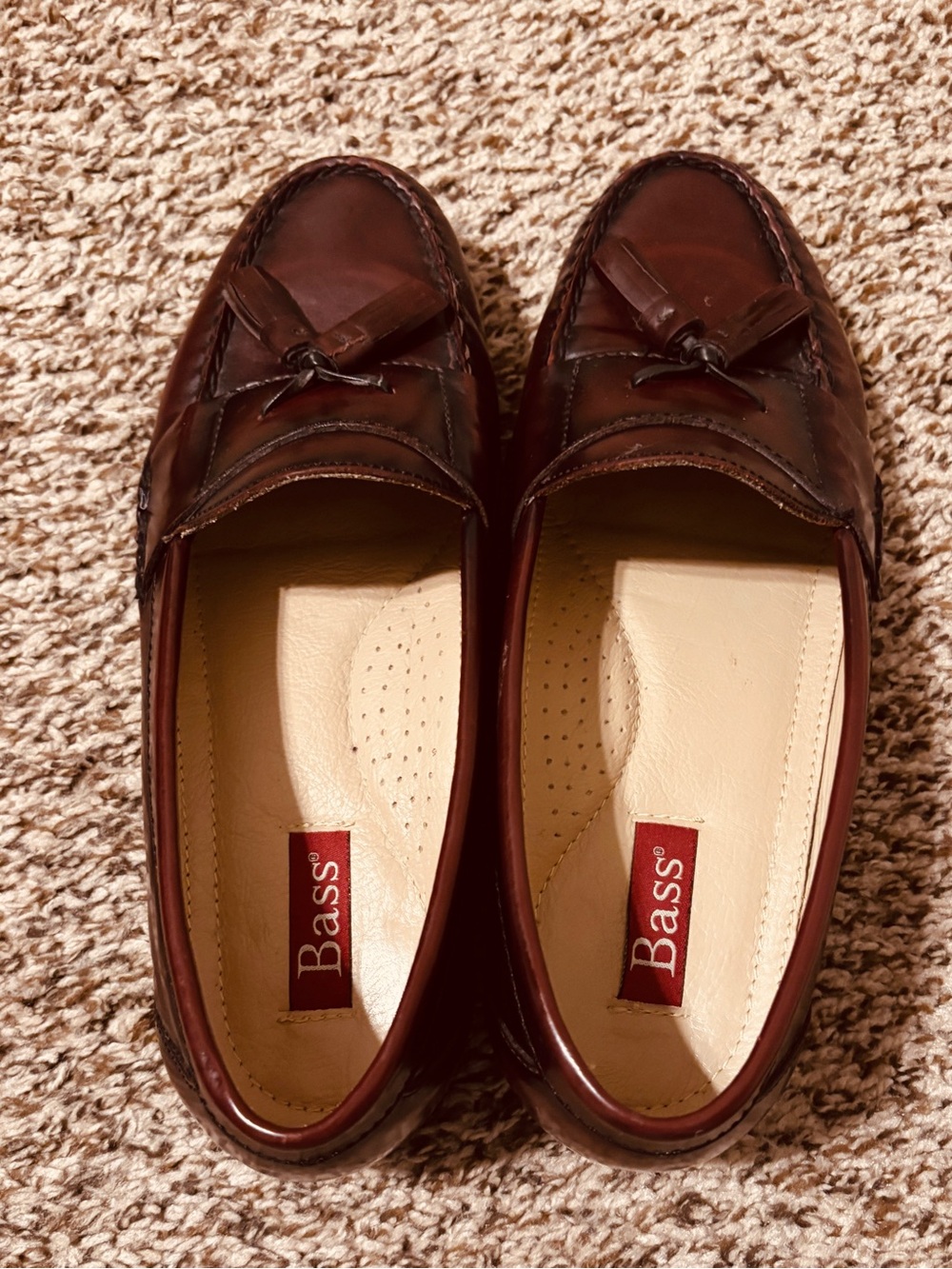 G.H. Bass Harrison Burgundy Leather Tassels Loafers 8 1/2 EE Classic Preppy Work
